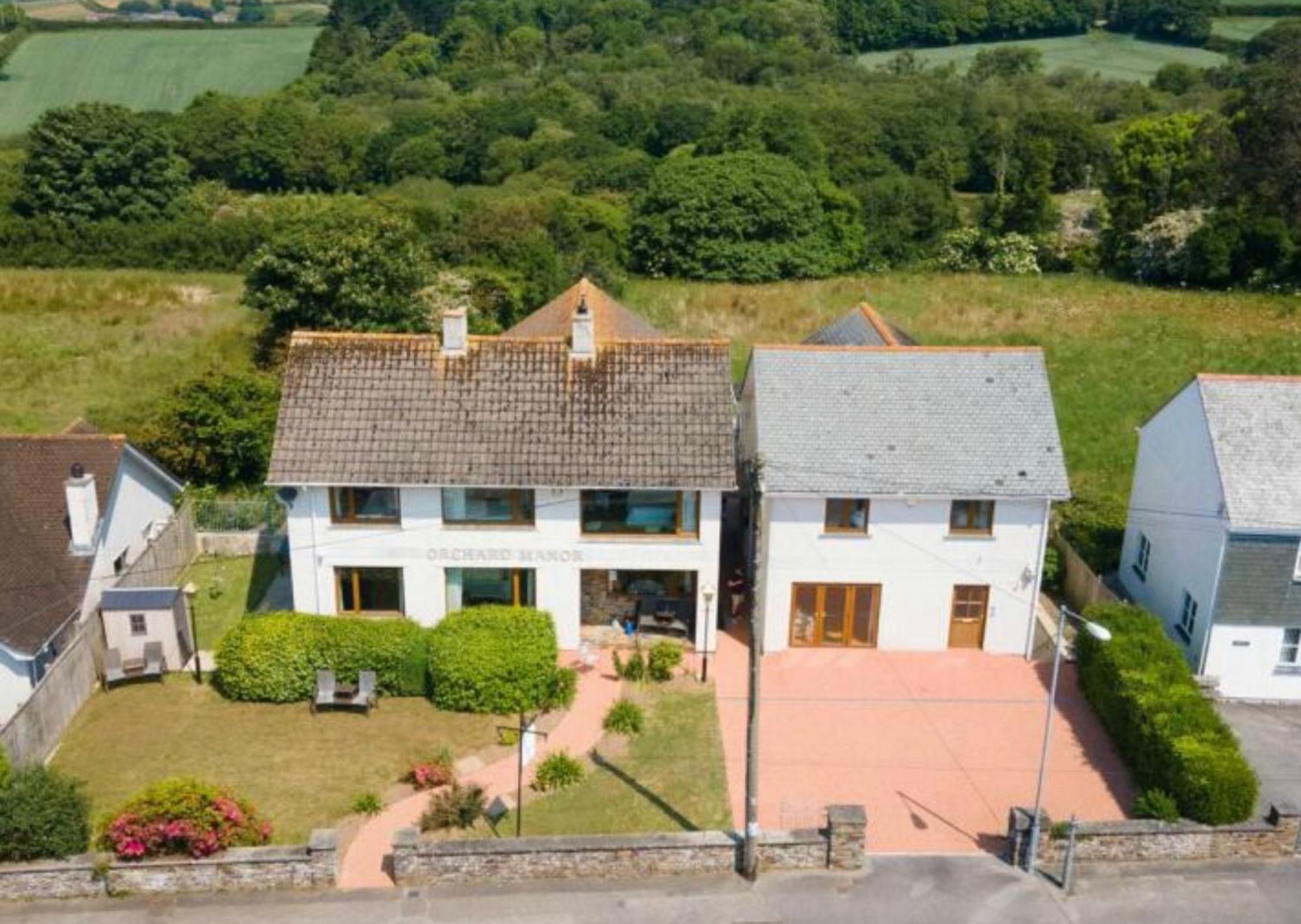 Orchard Manor Hotell Probus Eksteriør bilde